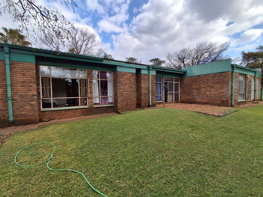 4 Bedroom Property for Sale in Stilfontein Ext 3 North West